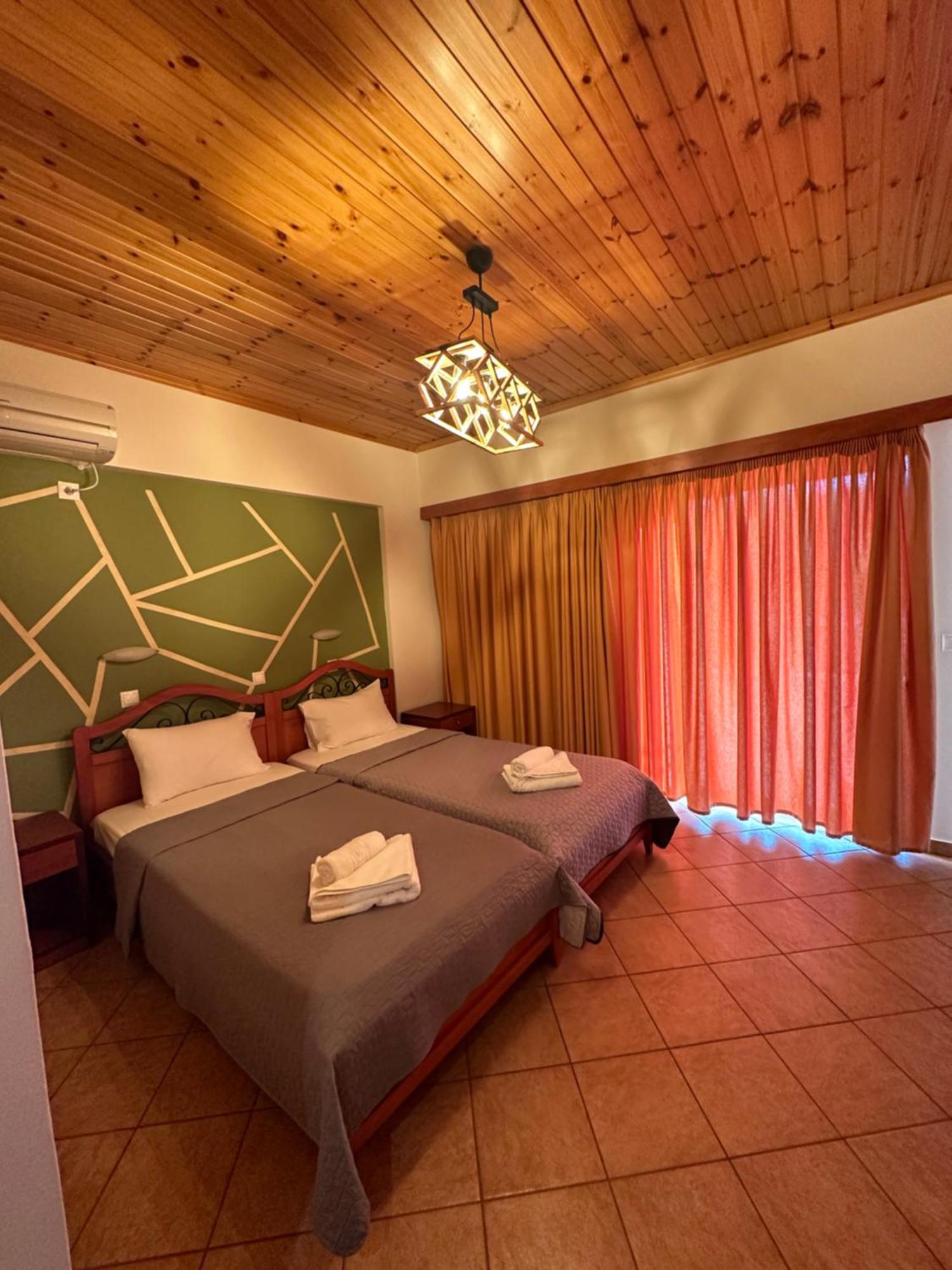 Semiramis Hotel Fríni Szoba fotó